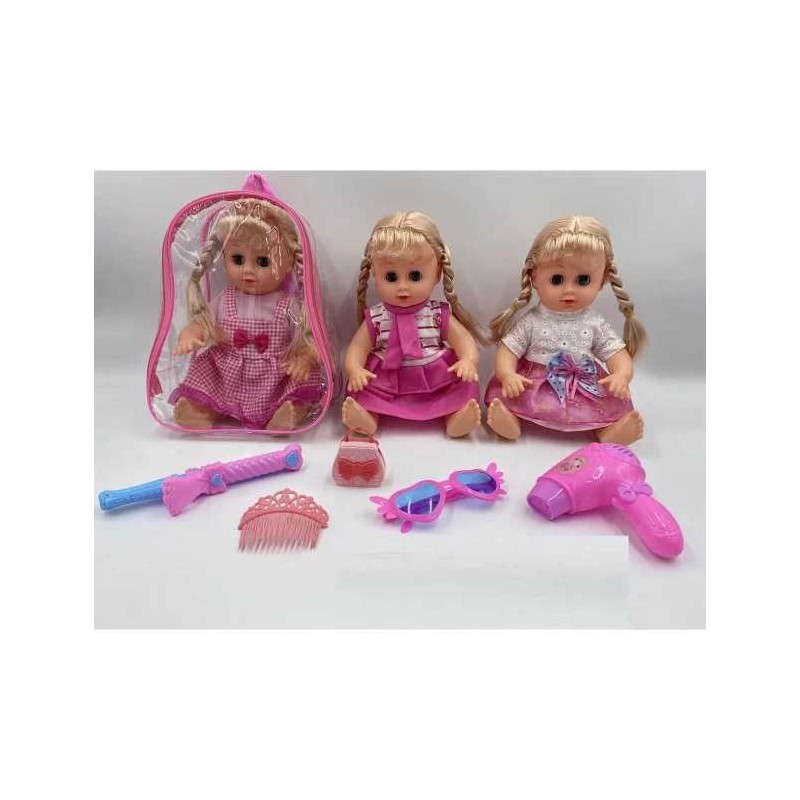 PĂPUȘĂ ȘEZATĂ CU ACCESORII ÎN RUCS 1
